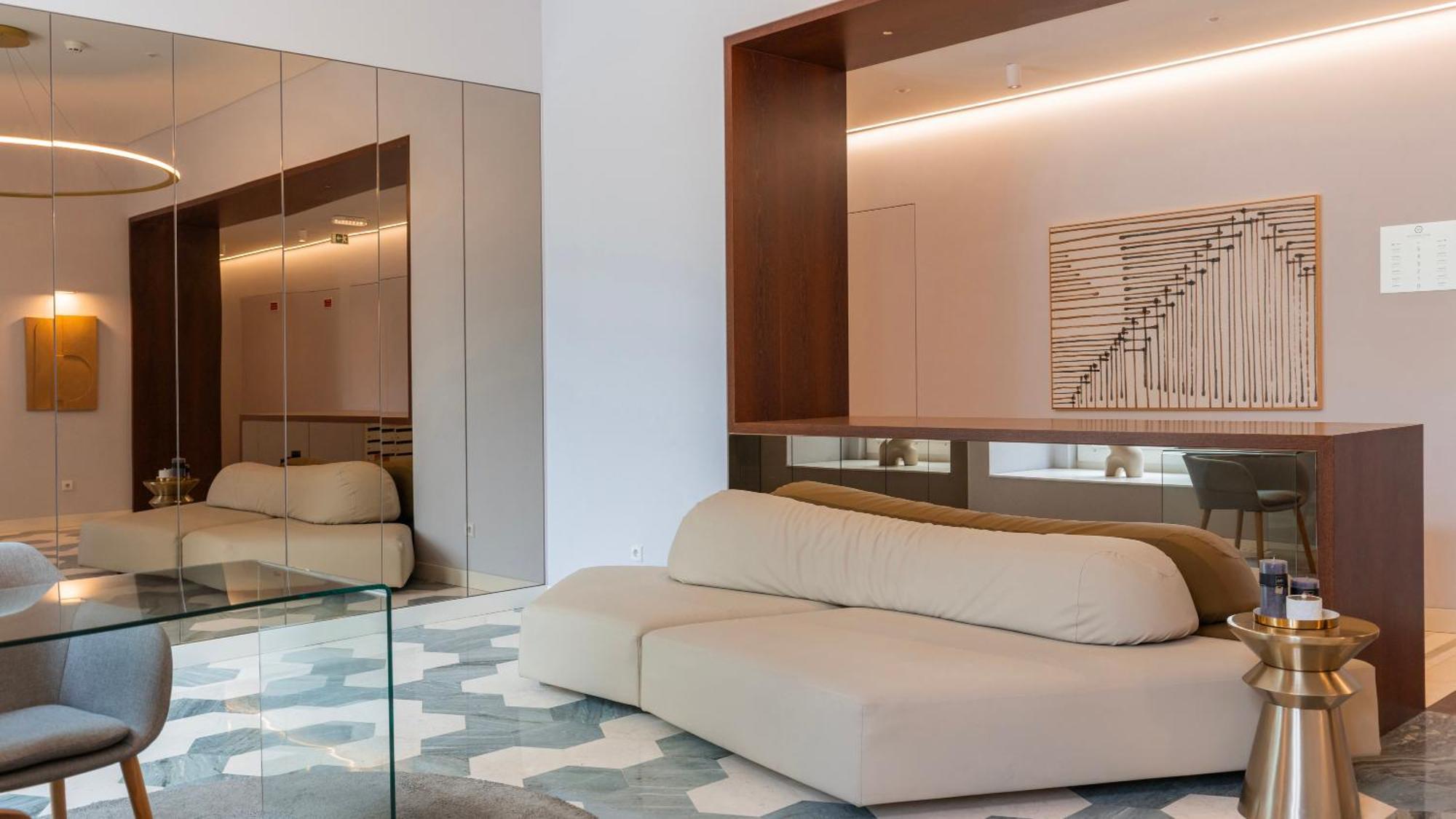 Apartment Stunning With Balcony By Lovelystay Lisbon